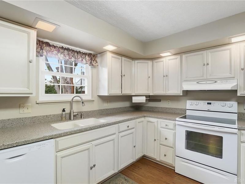 478 Robin Hood Lane, Troy, OH 45373 Photo 16