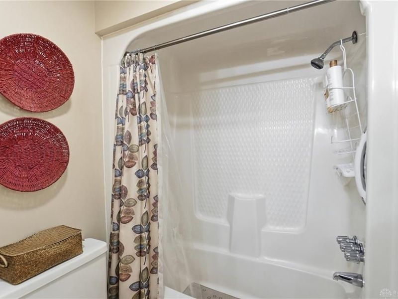 478 Robin Hood Lane, Troy, OH 45373 Photo 29