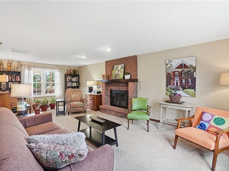 478 Robin Hood Lane, Troy, OH 45373 Photo 7