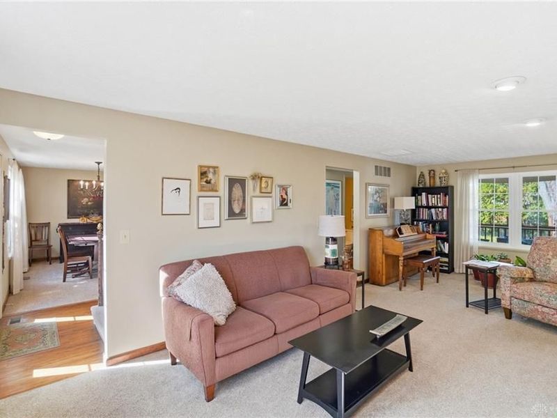 478 Robin Hood Lane, Troy, OH 45373 Photo 7