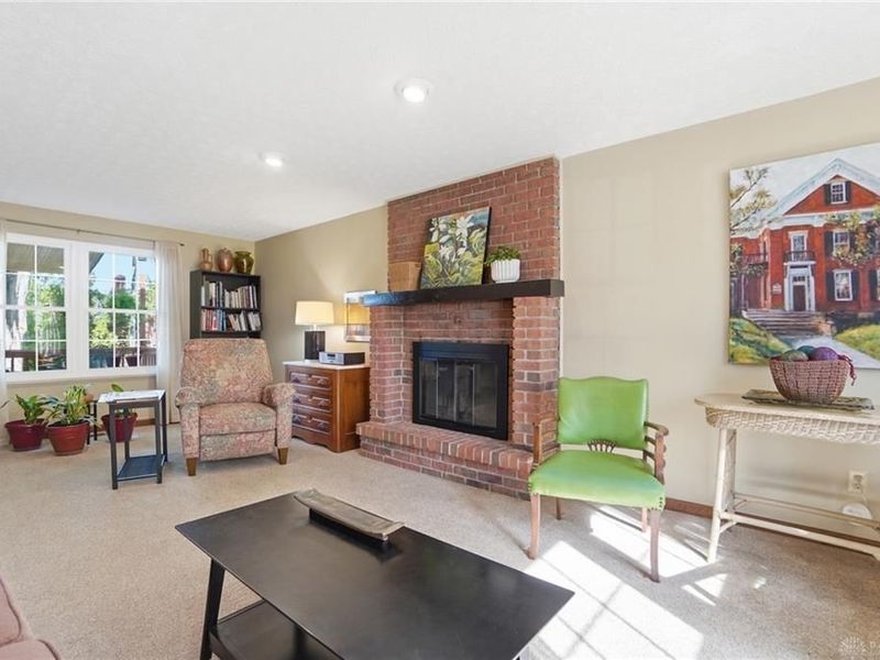 478 Robin Hood Lane, Troy, OH 45373 Photo 8