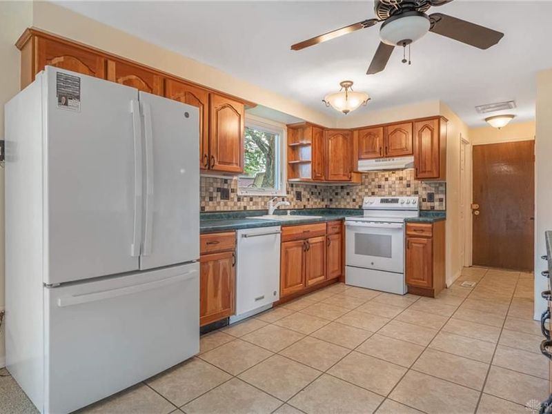 7020 Sonnet Place, Huber Heights, OH 45424 Photo 12