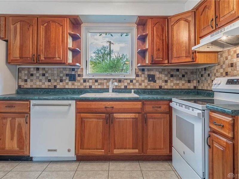 7020 Sonnet Place, Huber Heights, OH 45424 Photo 9