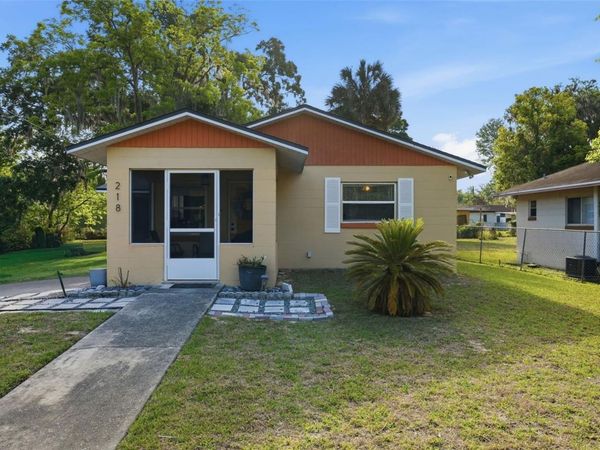 218 S EAST STREET , LEESBURG, FL 34748