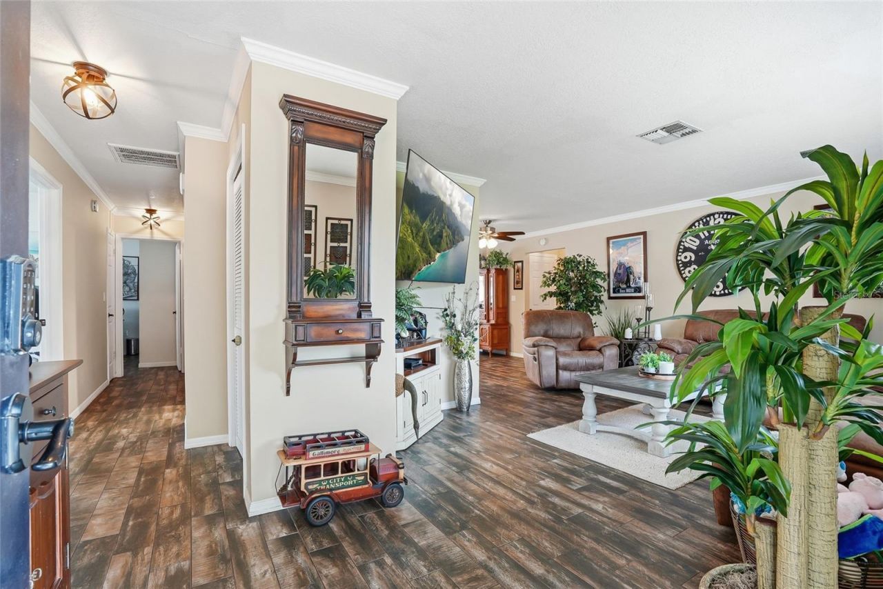 7635 Gates Circle, Spring Hill, FL 34606 Photo