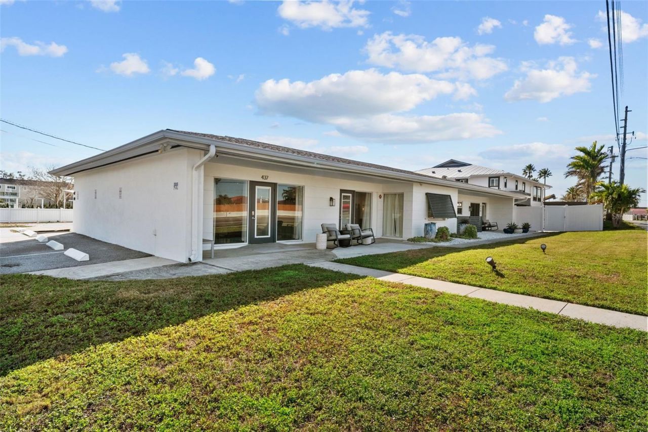439 Causeway Boulevard , Dunedin, FL 34698 Photo