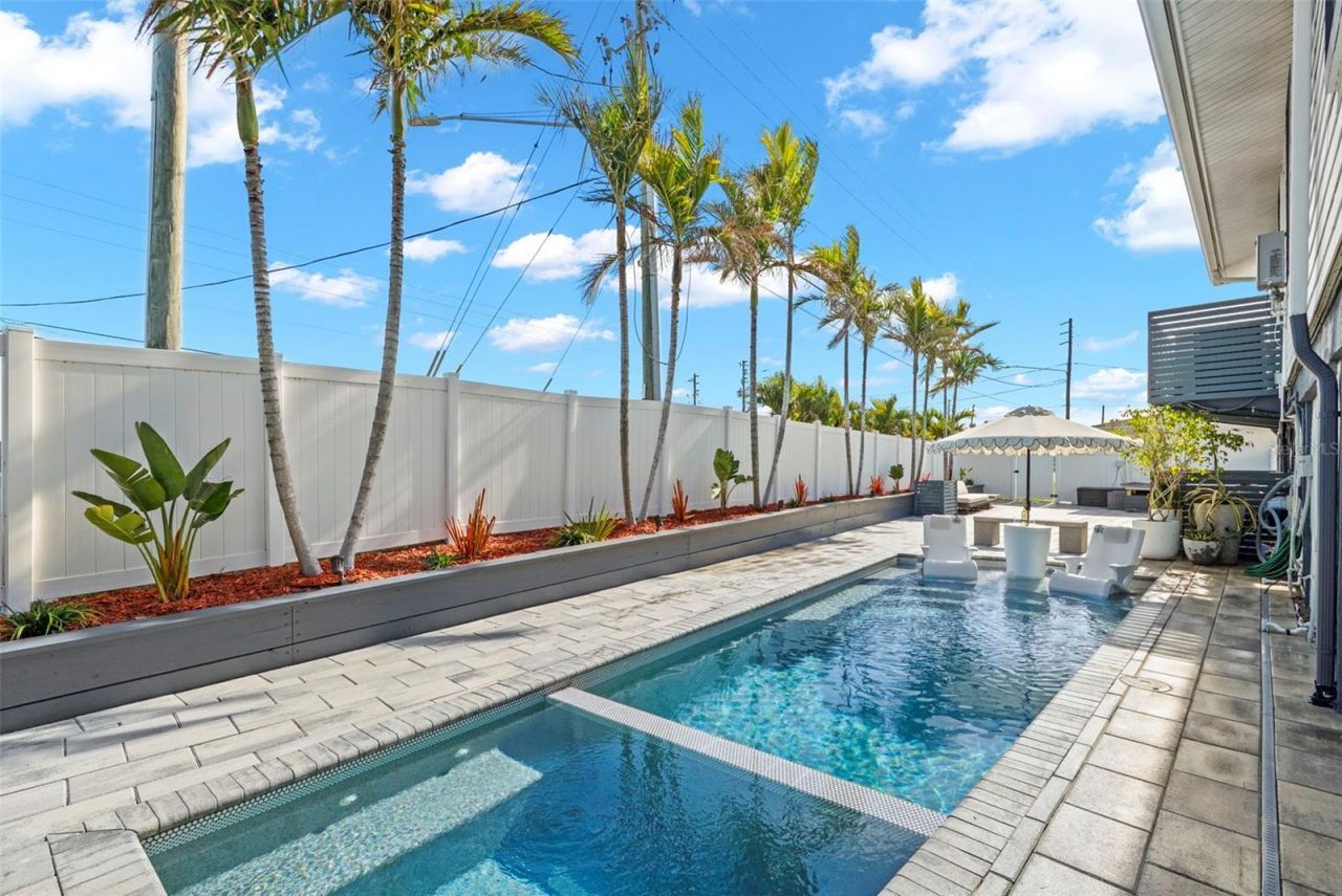 439 Causeway Boulevard , Dunedin, FL 34698 Photo