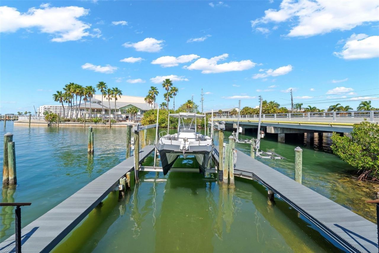 439 Causeway Boulevard , Dunedin, FL 34698 Photo