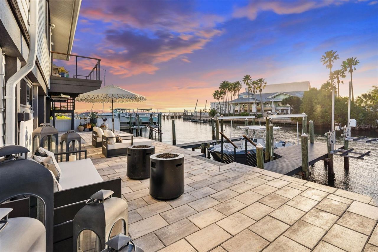 439 Causeway Boulevard , Dunedin, FL 34698 Photo