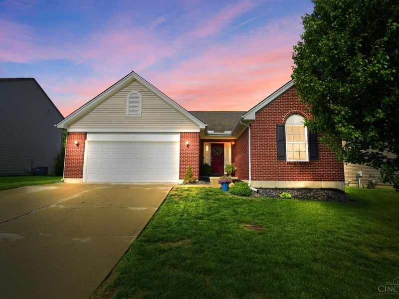 5752 Sunrise View Circle, Liberty Township, OH 45044 Photo 1