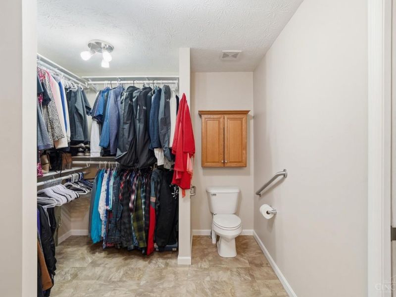 5752 Sunrise View Circle, Liberty Township, OH 45044 Photo 32