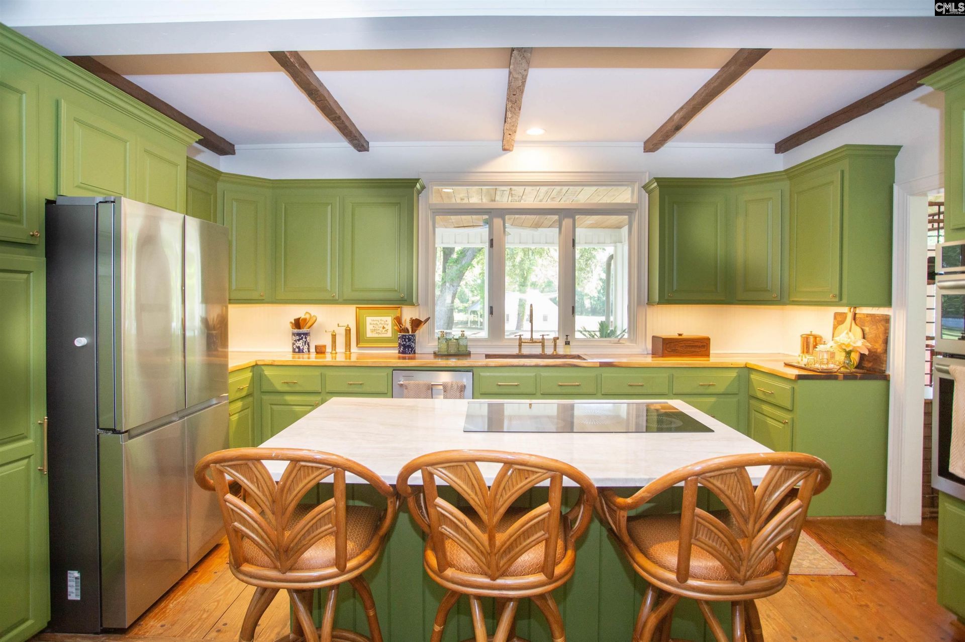 481 Cantey Lane  Photo 6