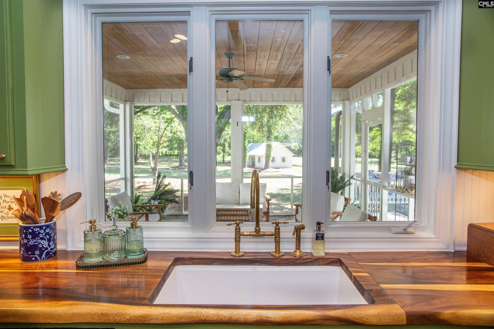 481 Cantey Lane  Photo 8