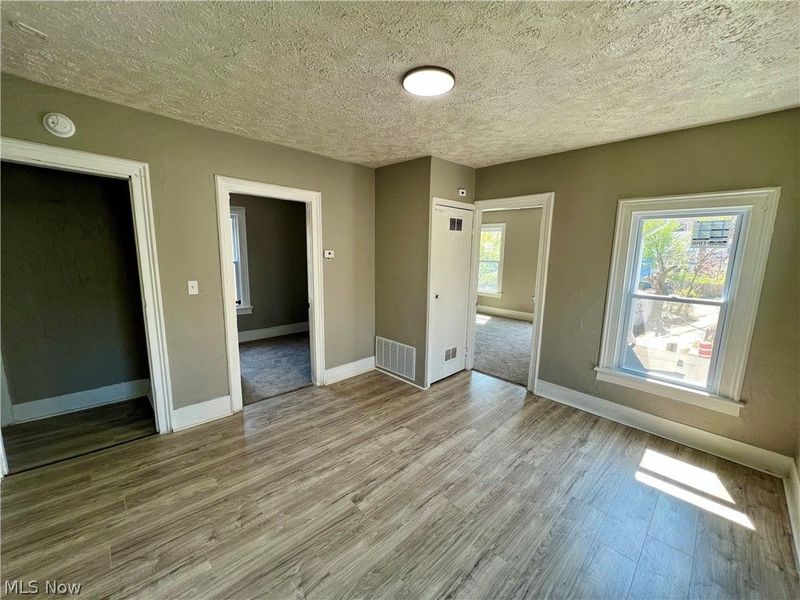 4212 Apple Avenue , Cleveland, OH 44113 Photo 15