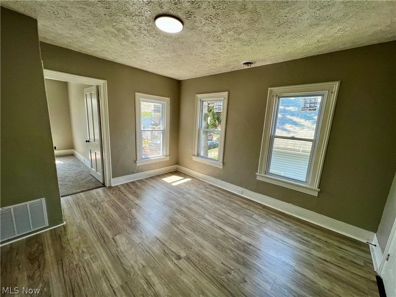 4212 Apple Avenue , Cleveland, OH 44113 Photo 16