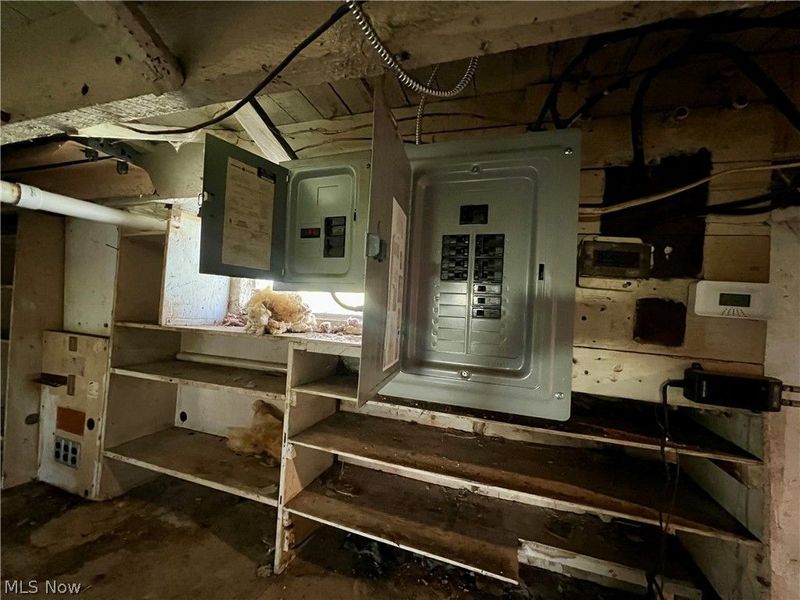 4212 Apple Avenue , Cleveland, OH 44113 Photo 28