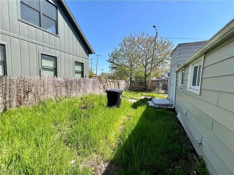 4212 Apple Avenue , Cleveland, OH 44113 Photo 31