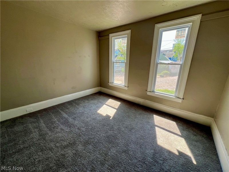 4212 Apple Avenue , Cleveland, OH 44113 Photo 4