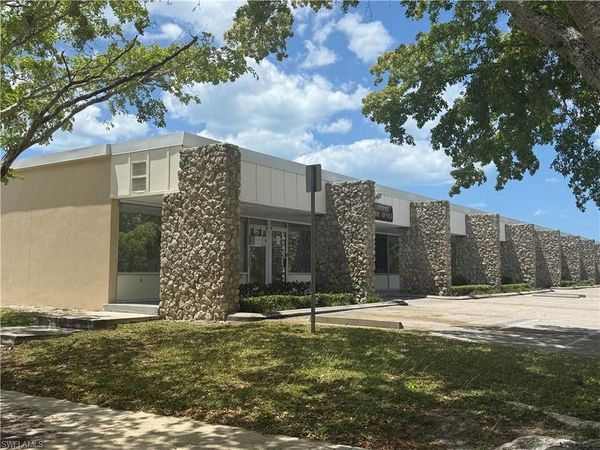 1090 6th AVE N, Unit 24, NAPLES, FL 34102