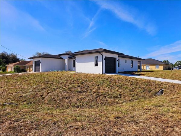 1100 Homer AVE S, LEHIGH ACRES, FL 33973