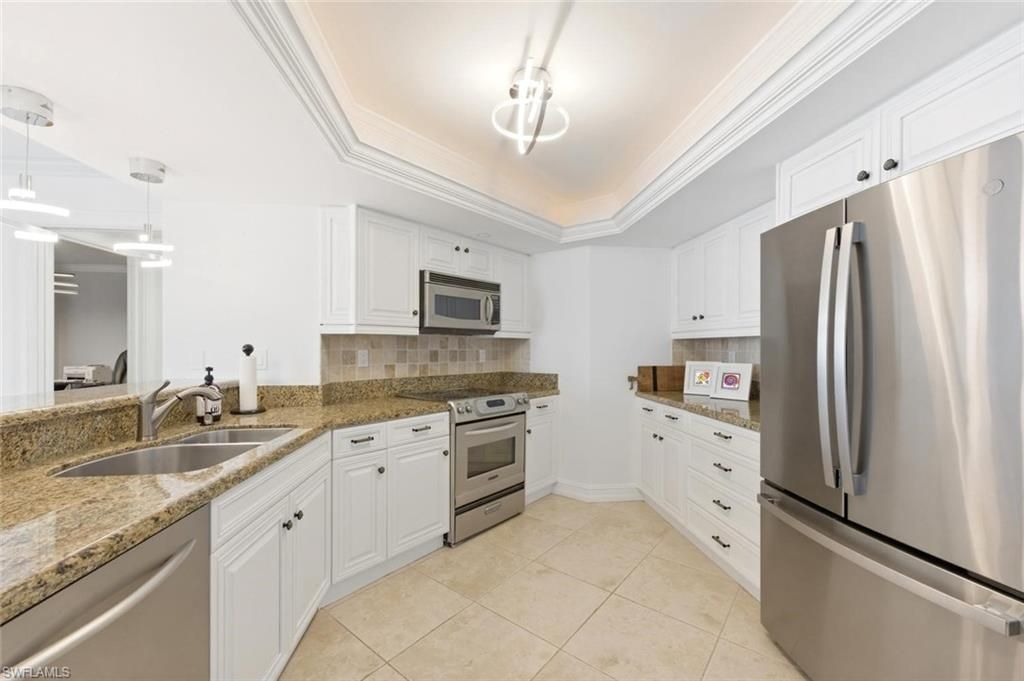 4751 Gulf Shore Blvd N, Unit PH7, Naples, FL 34103 Photo