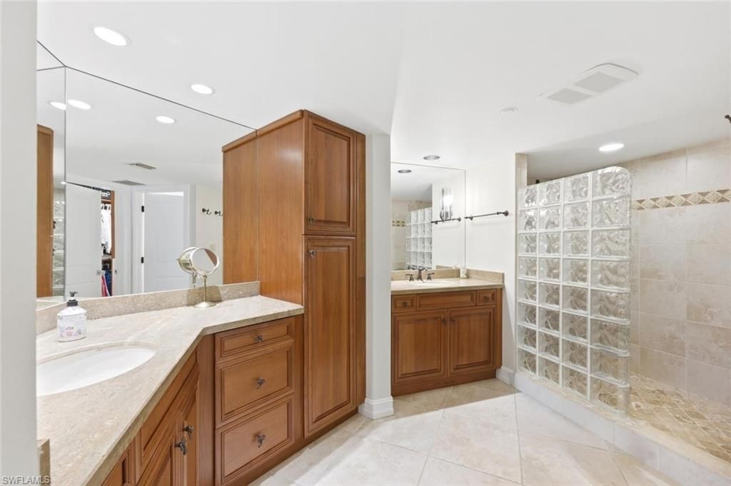 4751 Gulf Shore Blvd N, Unit PH7, Naples, FL 34103 Photo