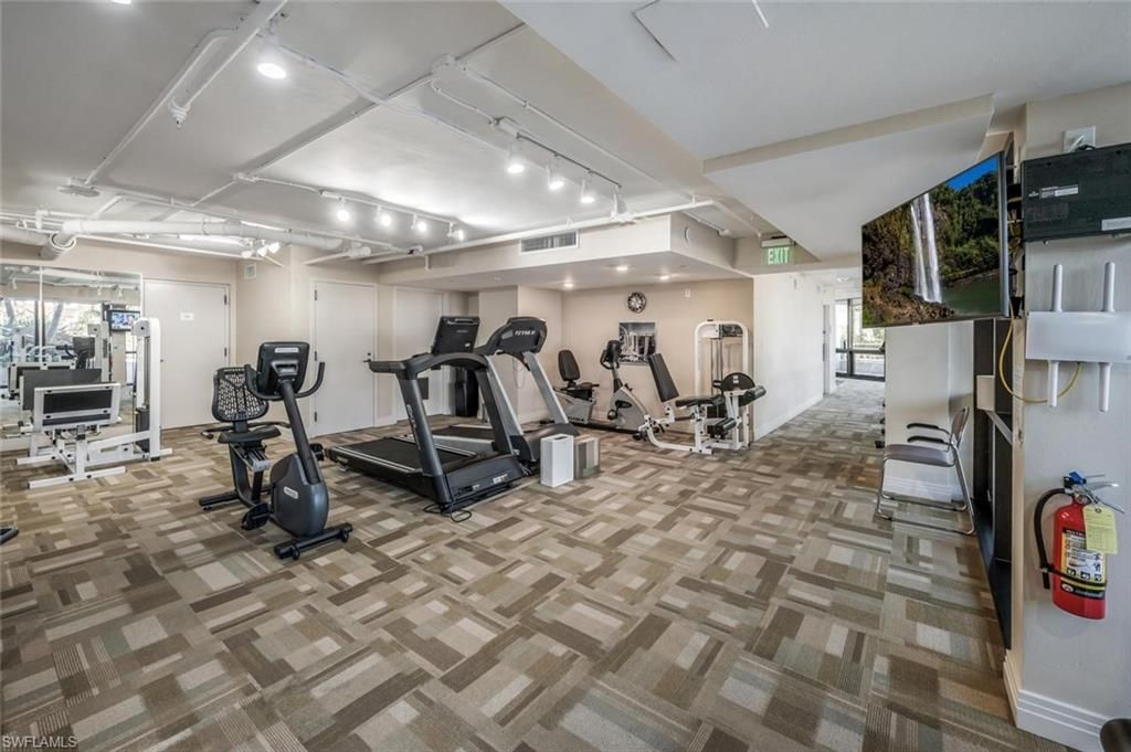 4751 Gulf Shore Blvd N, Unit PH7, Naples, FL 34103 Photo