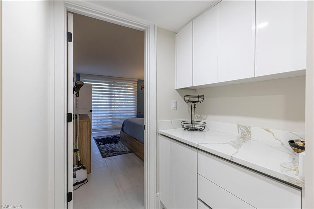 5 Bluebill Ave, Unit 104, Naples, FL 34108 Photo