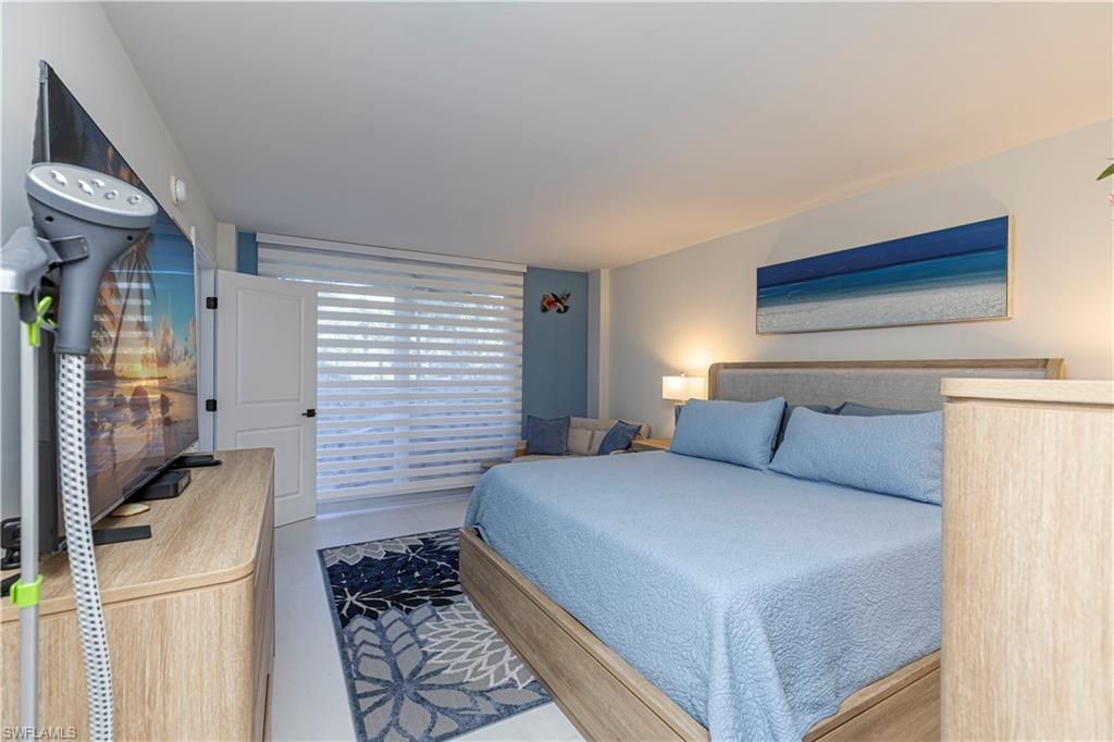 5 Bluebill Ave, Unit 104, Naples, FL 34108 Photo