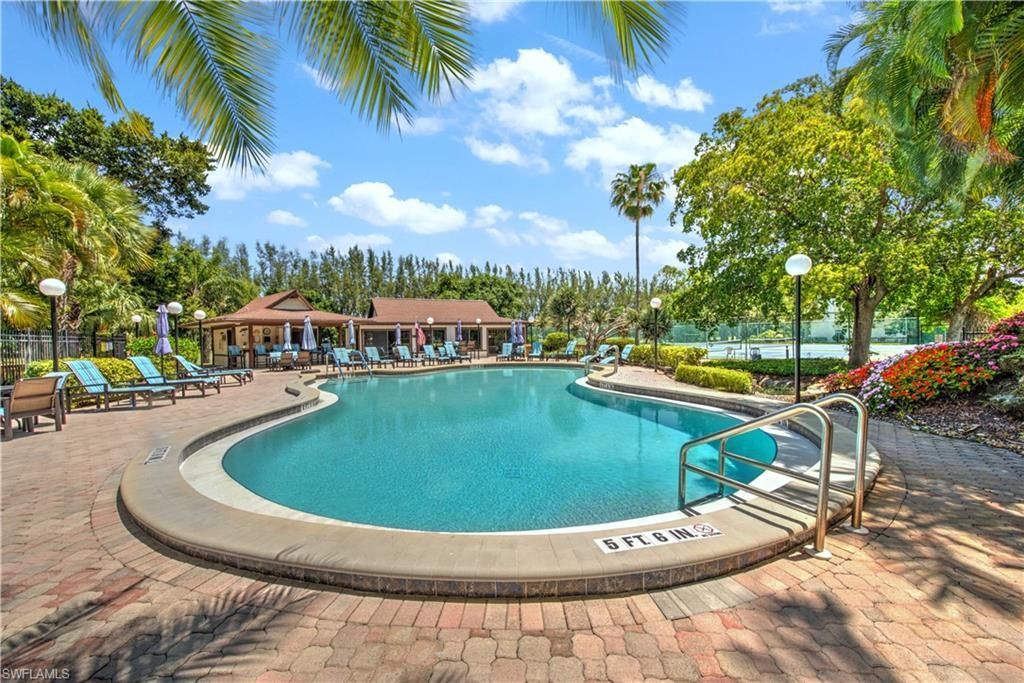 501 Forest Lakes Blvd, Unit 111, Naples, FL 34105 Photo