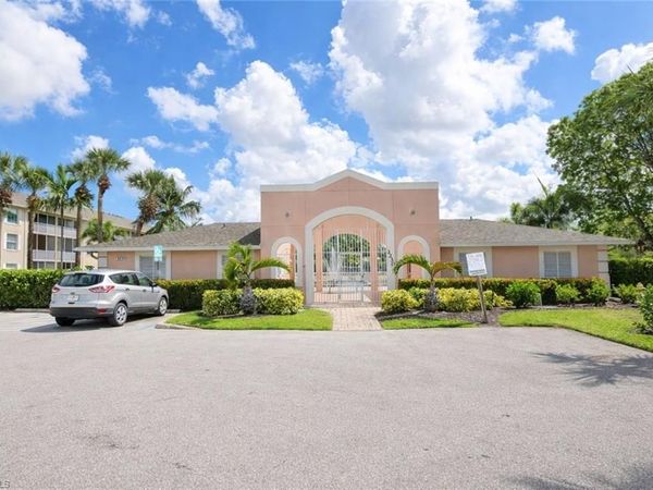 3225 Cypress Glen WAY , Unit 105, NAPLES, FL 34109