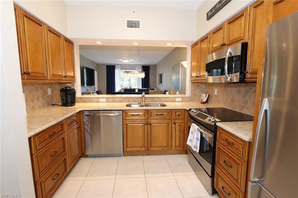 3225 Cypress Glen Way , Unit 105, Naples, FL 34109 Photo