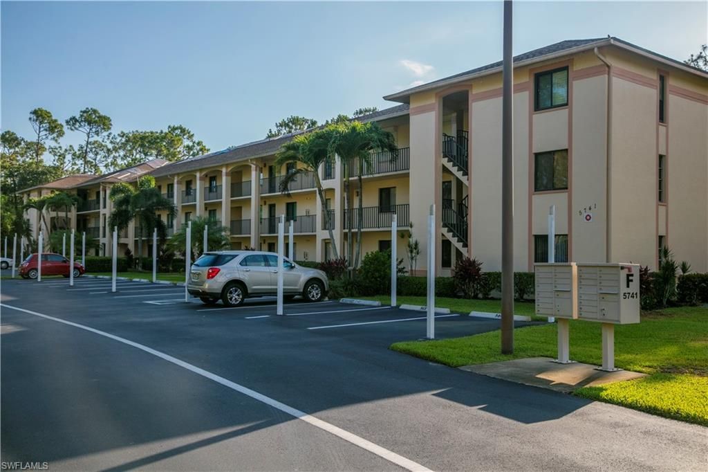5741 Deauville Cir , Unit F108, Naples, FL 34112 Photo