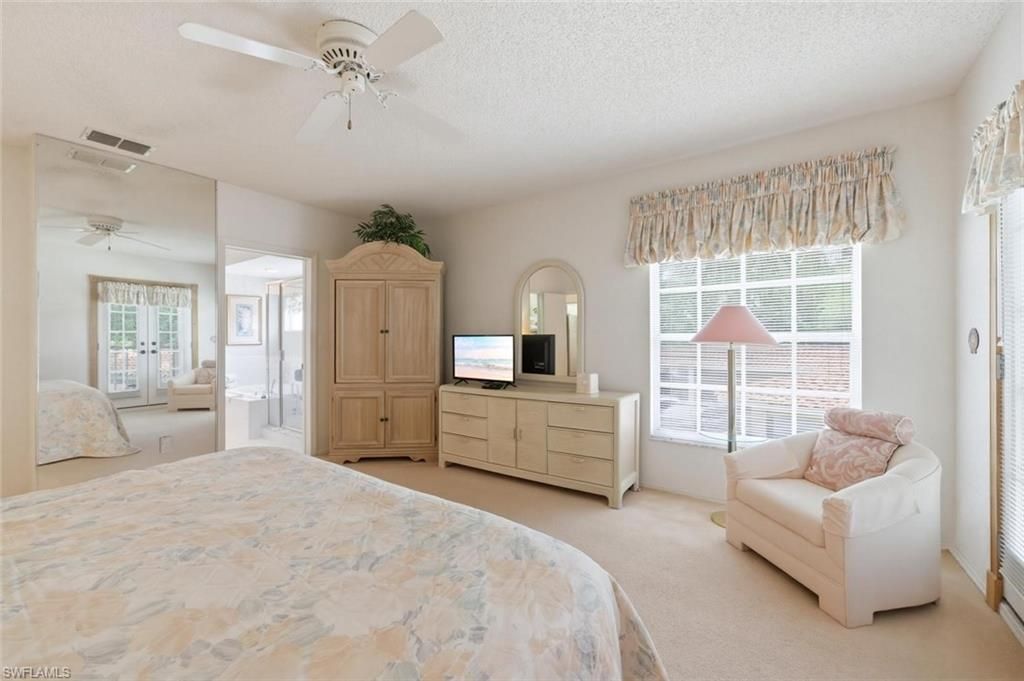 110 Siena Way, Unit 206, Naples, FL 34119 Photo