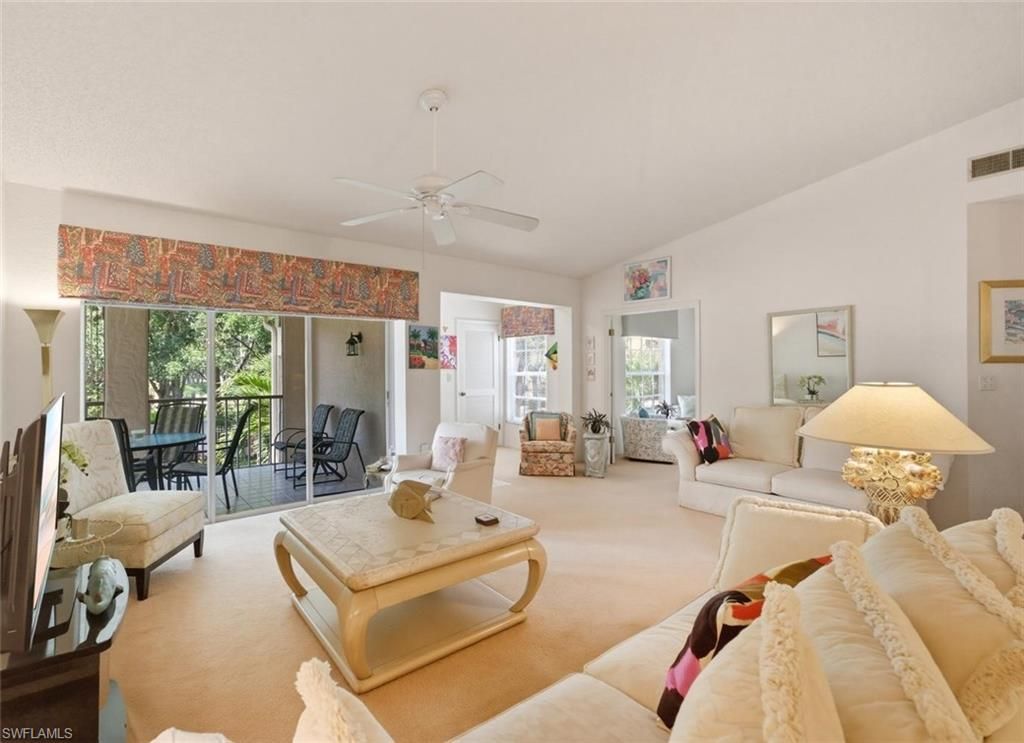 110 Siena Way, Unit 206, Naples, FL 34119 Photo