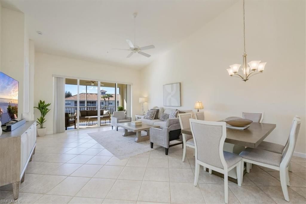 3057 Driftwood Way, Unit 4004, Naples, FL 34109 Photo