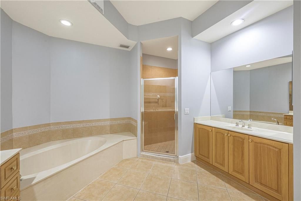 9142 Cherry Oaks Ln, Unit 102, Naples, FL 34114 Photo
