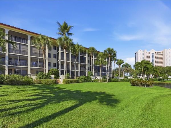 6080 Pelican Bay BLVD , Unit 104A, NAPLES, FL 34108