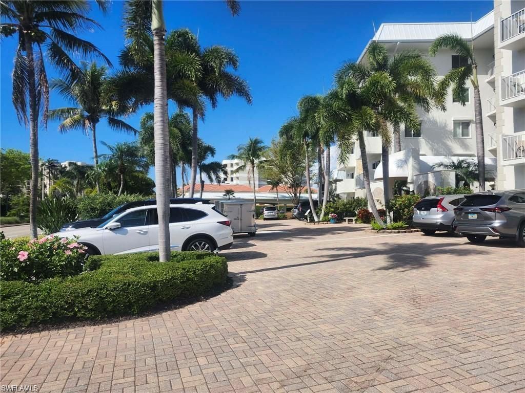 3000 Gulf Shore Blvd N, Unit 113, Naples, FL 34103 Photo
