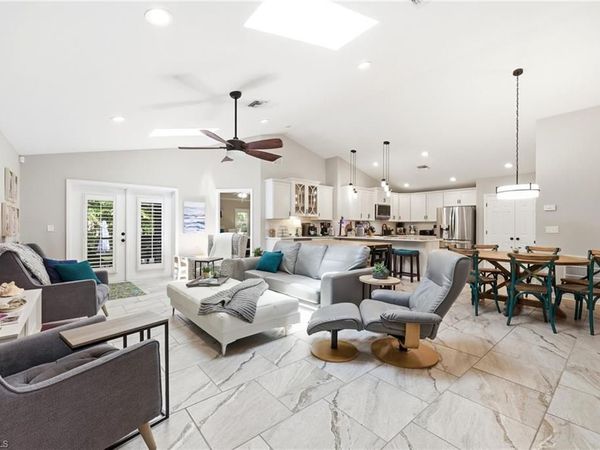 6104 Waterway Bay DR, FORT MYERS, FL 33908