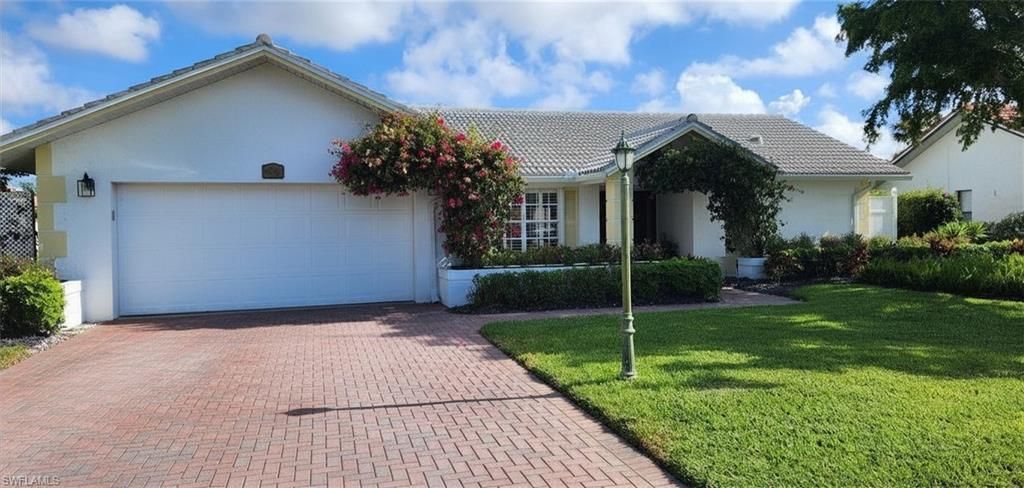1417 Foxfire Ln, Naples, FL 34104 Photo