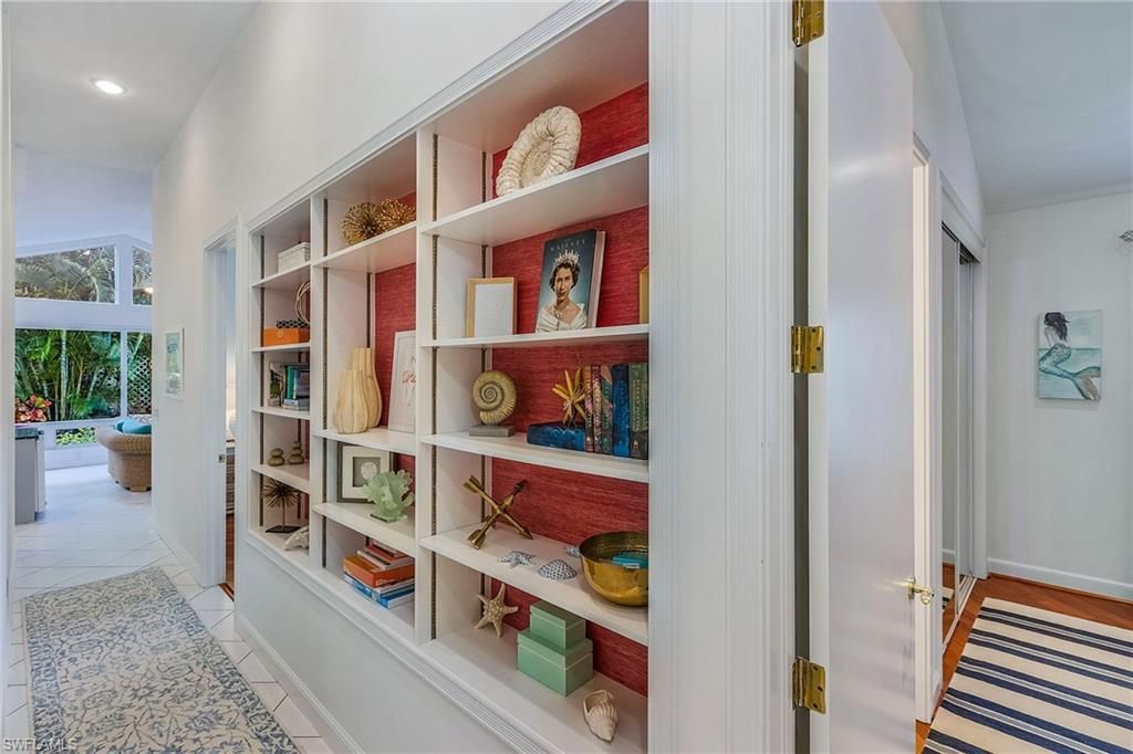 720 Turkey Oak Ln, Naples, FL 34108 Photo
