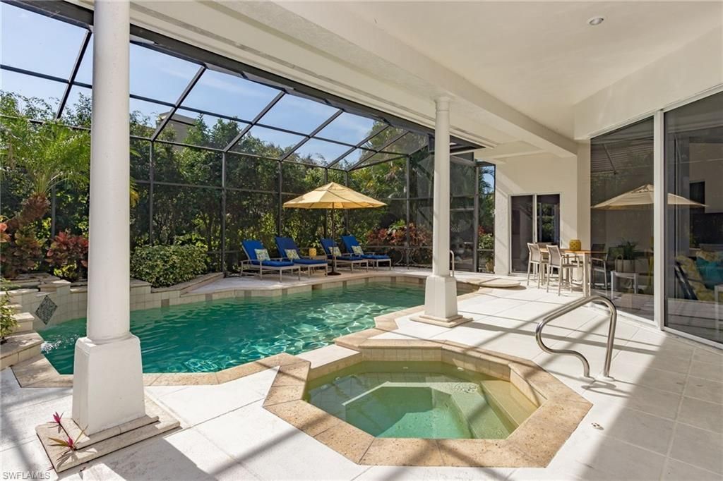 720 Turkey Oak Ln, Naples, FL 34108 Photo