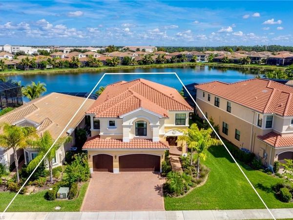 13755 Luna DR, NAPLES, FL 34109