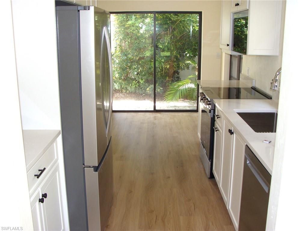 857 Reef Point Cir, Naples, FL 34108 Photo