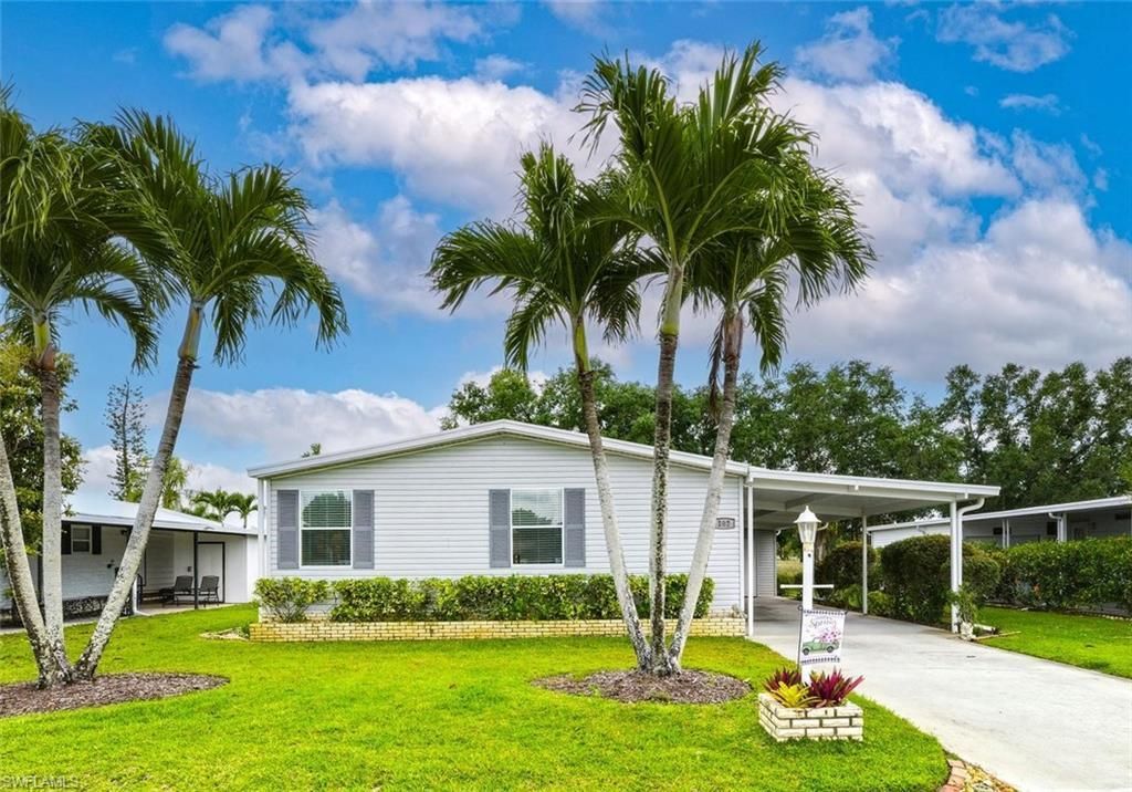 102 Estelle Dr, Naples, FL 34112 Main Photo
