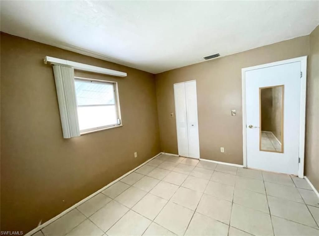 10 Temple Ct, Lehigh Acres, FL 33936 Photo