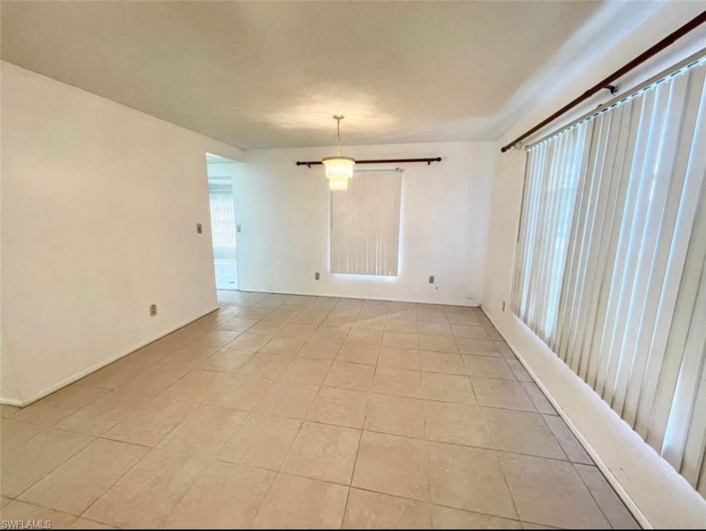 10 Temple Ct, Lehigh Acres, FL 33936 Photo