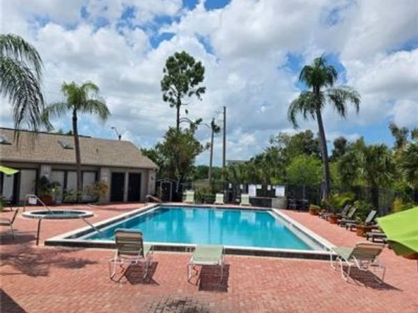 2835 Winkler AVE , Unit 215, FORT MYERS, FL 33916