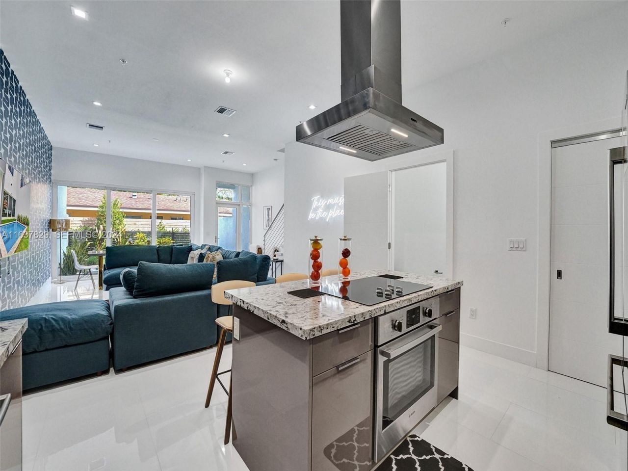 1222 NE 15th Avenue, Fort Lauderdale, FL 33304 Photo
